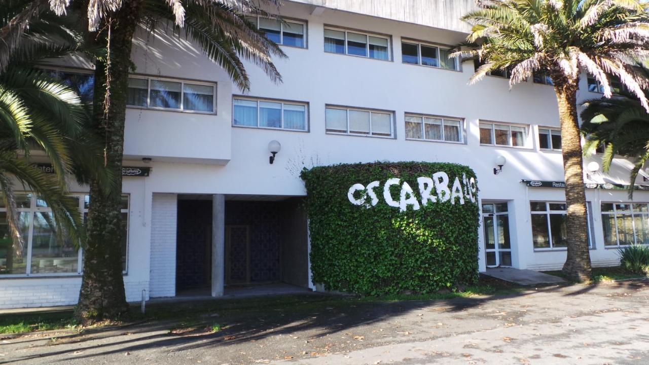 Hotel Os Carballos Sigueiro Esterno foto