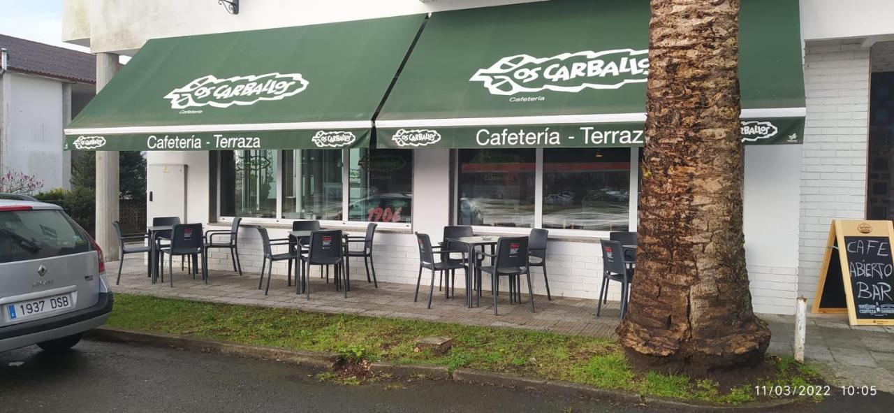 Hotel Os Carballos Sigueiro Esterno foto